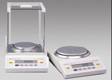 中國電子天平領(lǐng)域的高性價比選擇 昆明天平與上海偉酷機(jī)電的聯(lián)動優(yōu)勢