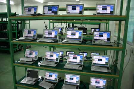 夏新聯手全美達，首款自主研發筆記本V3震撼下線，開啟自主創新新篇章